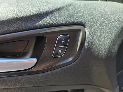 Used 2018 Ford Escape SEL AWD/4WD image 22