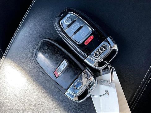 Used 2017 Audi S7 Premium Plus w/ Driver Assistance Package image 26