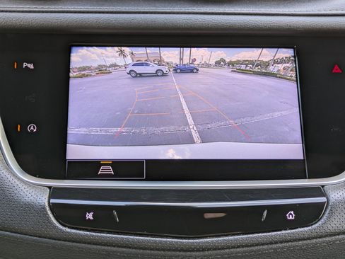 Used 2022 Cadillac XT5 Luxury image 25