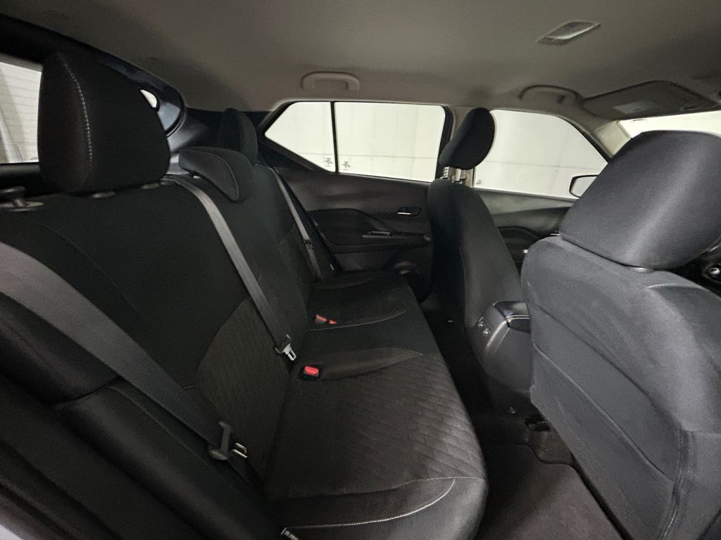 Used 2024 Nissan Kicks SV FWD image 17
