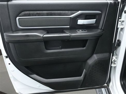 Used 2024 RAM 2500 Big Horn image 13