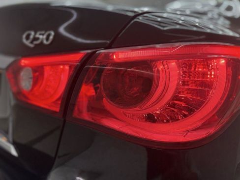Used 2017 INFINITI Q50 Signature Edition w/ All Weather Package (L93) AWD/4WD image 34