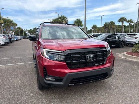 Used 2025 Honda Ridgeline Black Edition image 9