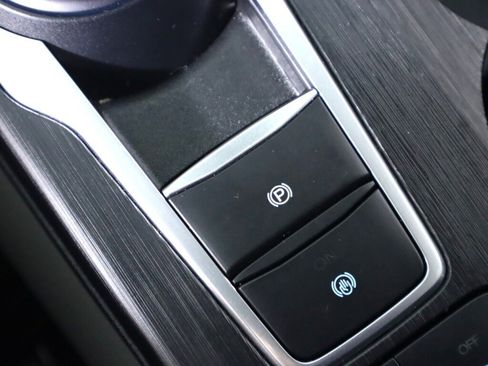 Used 2024 Ford Escape Active image 28