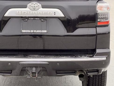 Used 2015 Toyota 4Runner Limited image 5