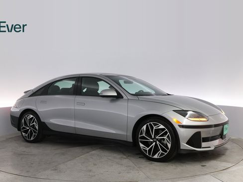 Used 2023 Hyundai Ioniq 6 Limited image 5