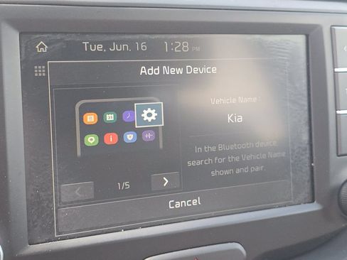 Used 2024 Kia Soul LX FWD image 5