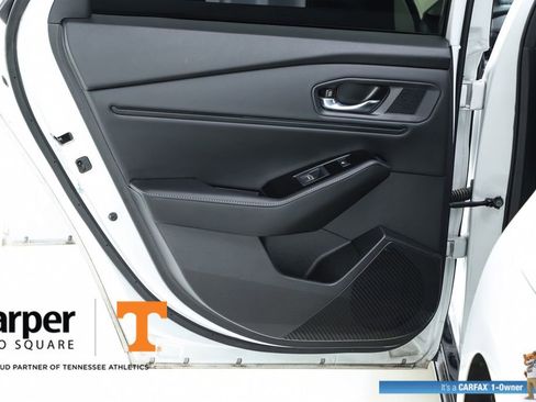 Used 2023 Honda Accord Touring image 17