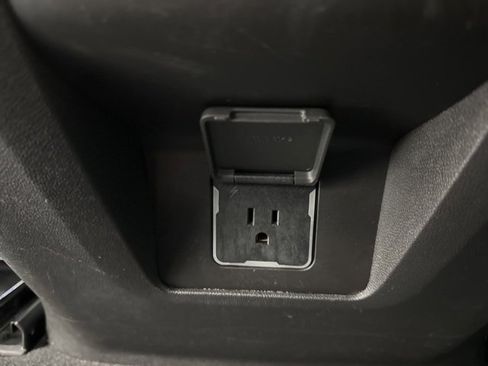 Used 2021 Chevrolet Tahoe RST image 28