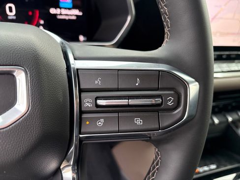 New 2026 GMC Canyon Denali image 21