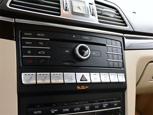 Used 2017 Mercedes-Benz E 400 Cabriolet image 11