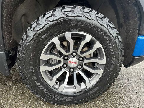 Used 2022 GMC Sierra 1500 AT4 w/ AT4 Premium Package image 9
