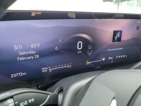 Certified 2025 Buick Enclave Sport Touring image 12