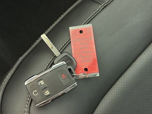 Used 2021 GMC Canyon Denali image 34