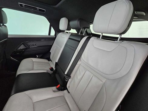 Used 2024 Land Rover Range Rover Sport Dynamic SE AWD/4WD image 17