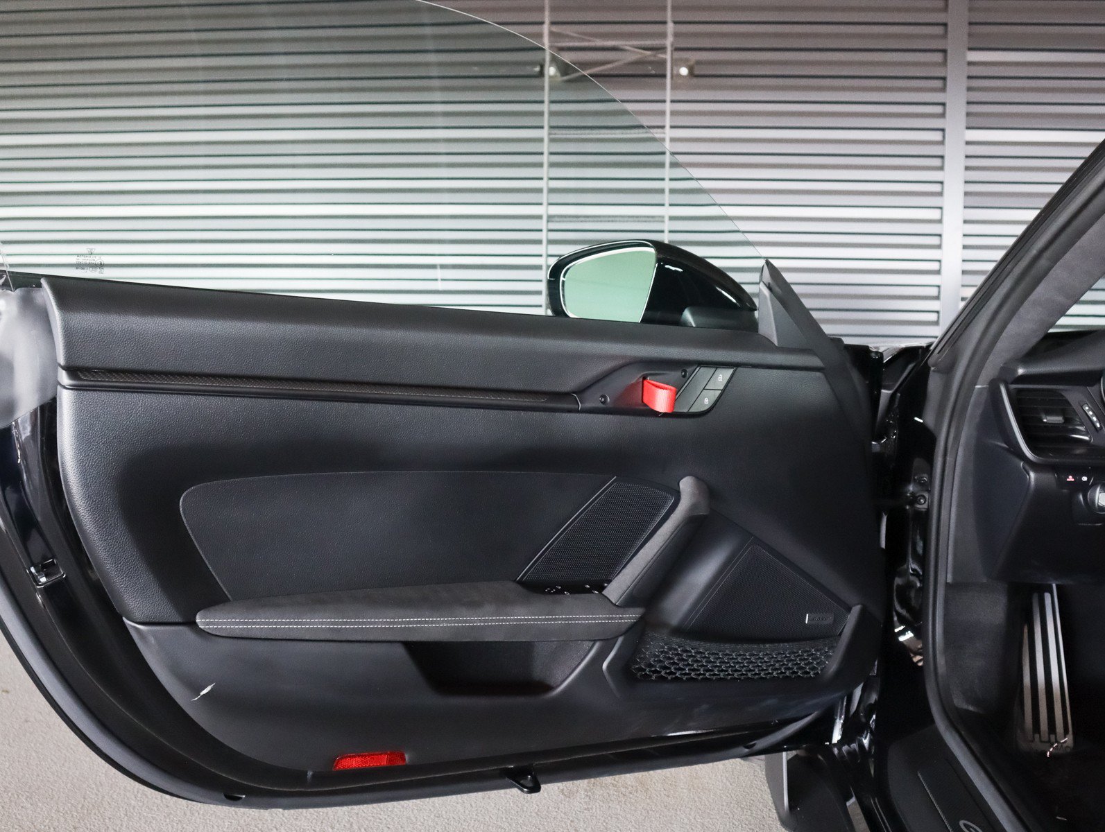 Certified 2024 Porsche 911 GT3 RS RWD image 28