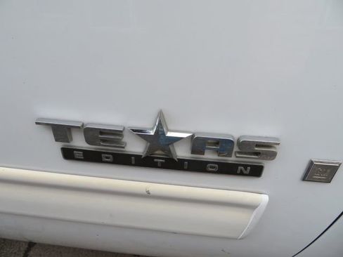 Used 2007 GMC Sierra 1500 SLE w/ Texas Edition RWD image 13