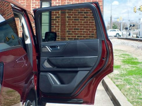 Used 2025 INFINITI QX80 Sensory AWD/4WD image 56