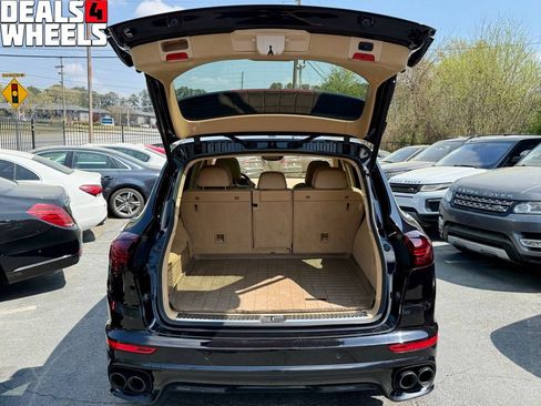 Used 2016 Porsche Cayenne GTS AWD/4WD image 11