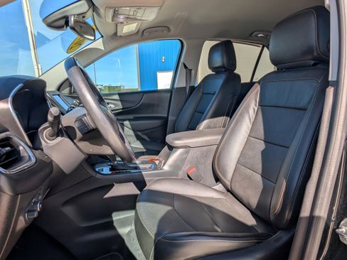 Used 2020 Chevrolet Equinox LT w/ Midnight Edition AWD/4WD image 2