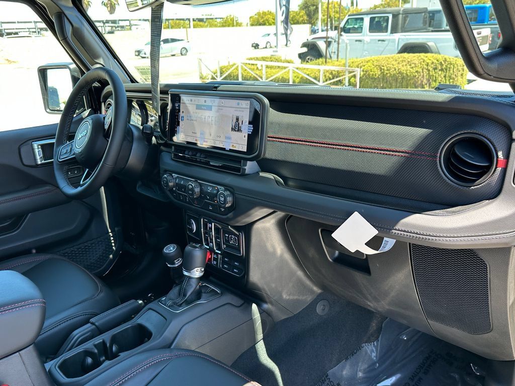New 2026 Jeep Gladiator Rubicon AWD/4WD image 13