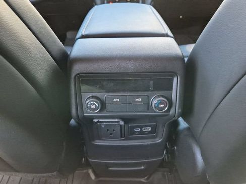 Used 2023 GMC Acadia AT4 AWD/4WD image 24