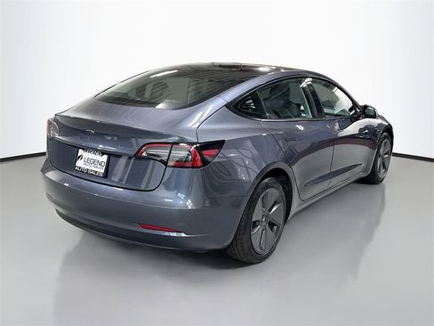 Used 2023 Tesla Model 3 Standard Range image 7