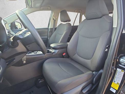Used 2025 Toyota RAV4 LE AWD/4WD image 15