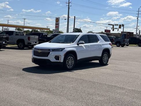 Certified 2023 Chevrolet Traverse LT FWD image 8