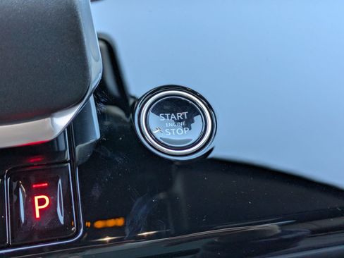 New 2026 Land Rover Range Rover Sport SE image 19