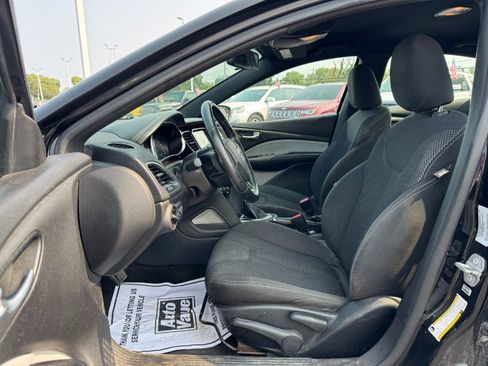 Used 2015 Dodge Dart SXT FWD image 15
