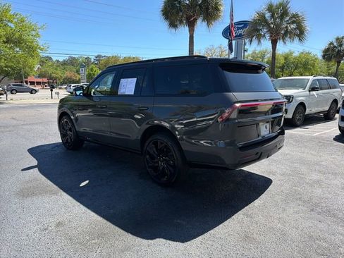 Used 2025 Lincoln Navigator Black Label AWD/4WD image 6