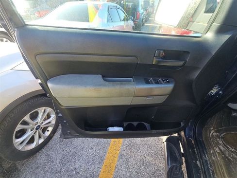 Used 2011 Toyota Tundra 2WD Double Cab w/ SR5 Pkg image 9