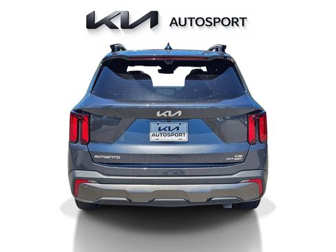 Certified 2024 Kia Sorento SX Prestige w/ Sage Leather Package AWD/4WD image 11