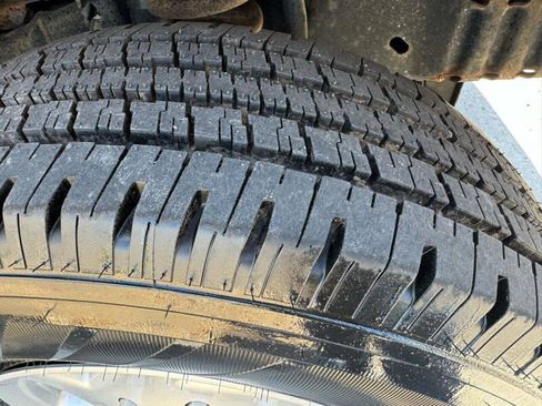 Used 2014 Ford E-250 and Econoline 250 w/ Power Group RWD image 11