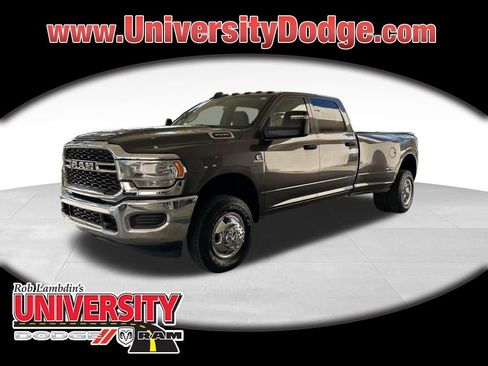 Used 2023 RAM 3500 Tradesman image 1