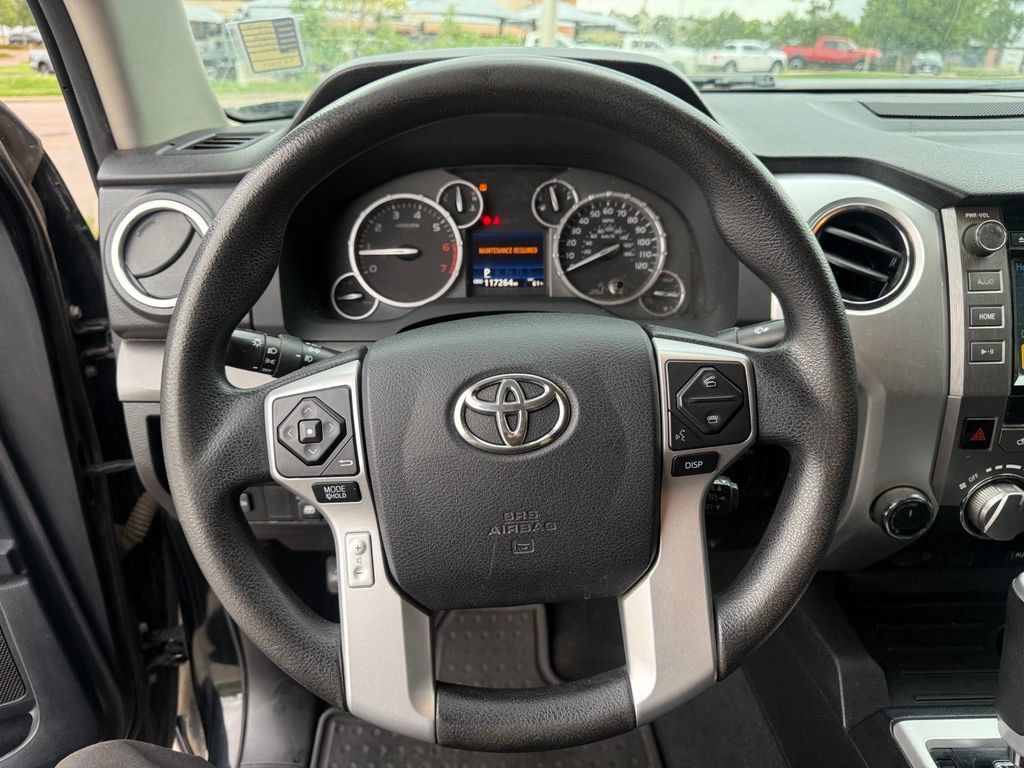 Used 2016 Toyota Tundra SR5 w/ SR5 Upgrade Package AWD/4WD image 14