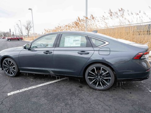 New 2026 Honda Accord Touring image 4