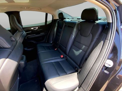 Used 2024 Volvo S60 B5 Plus FWD image 21
