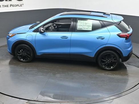 New 2027 Chevrolet Bolt RS w/ Technology Package FWD image 21