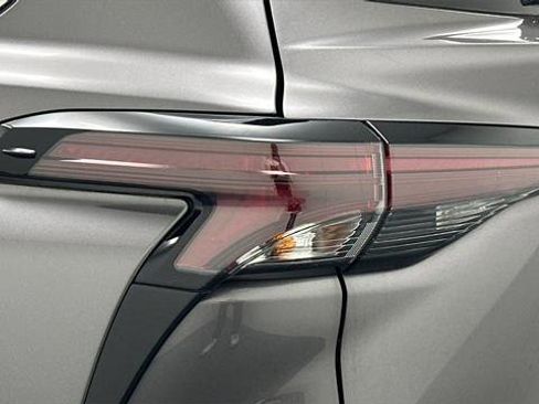 Certified 2023 Toyota Sienna LE image 22