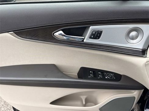 Used 2020 Lincoln Nautilus Reserve w/ Equipment Group 202A image 24