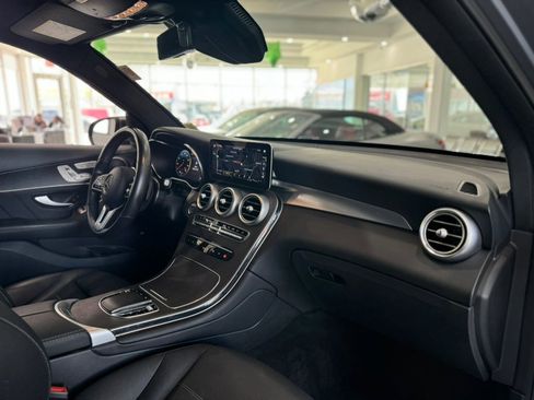 Used 2022 Mercedes-Benz GLC 300 4MATIC image 19
