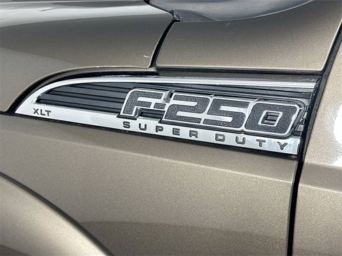 Used 2015 Ford F250 XLT w/ XLT Value Package image 28