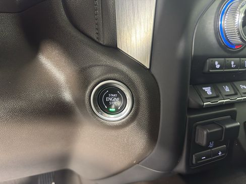 Used 2020 GMC Sierra 2500 Denali w/ Denali Ultimate Package AWD/4WD image 18