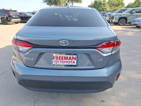 Used 2026 Toyota Corolla LE FWD image 5