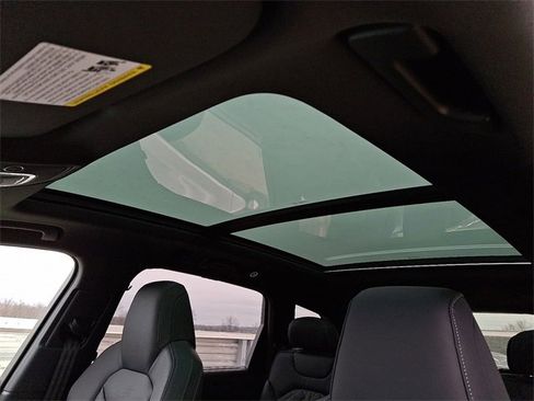 New 2026 Audi SQ7 Premium Plus image 11