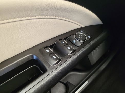 Used 2018 Ford Fusion Titanium AWD/4WD image 32