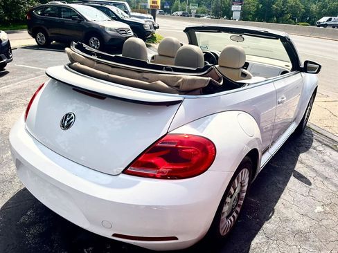 Used 2014 Volkswagen Beetle 2.5 FWD image 33