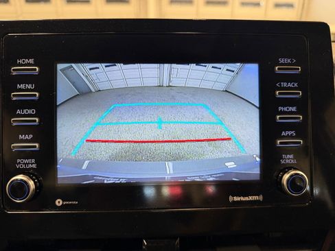 Used 2024 Toyota Camry SE image 20